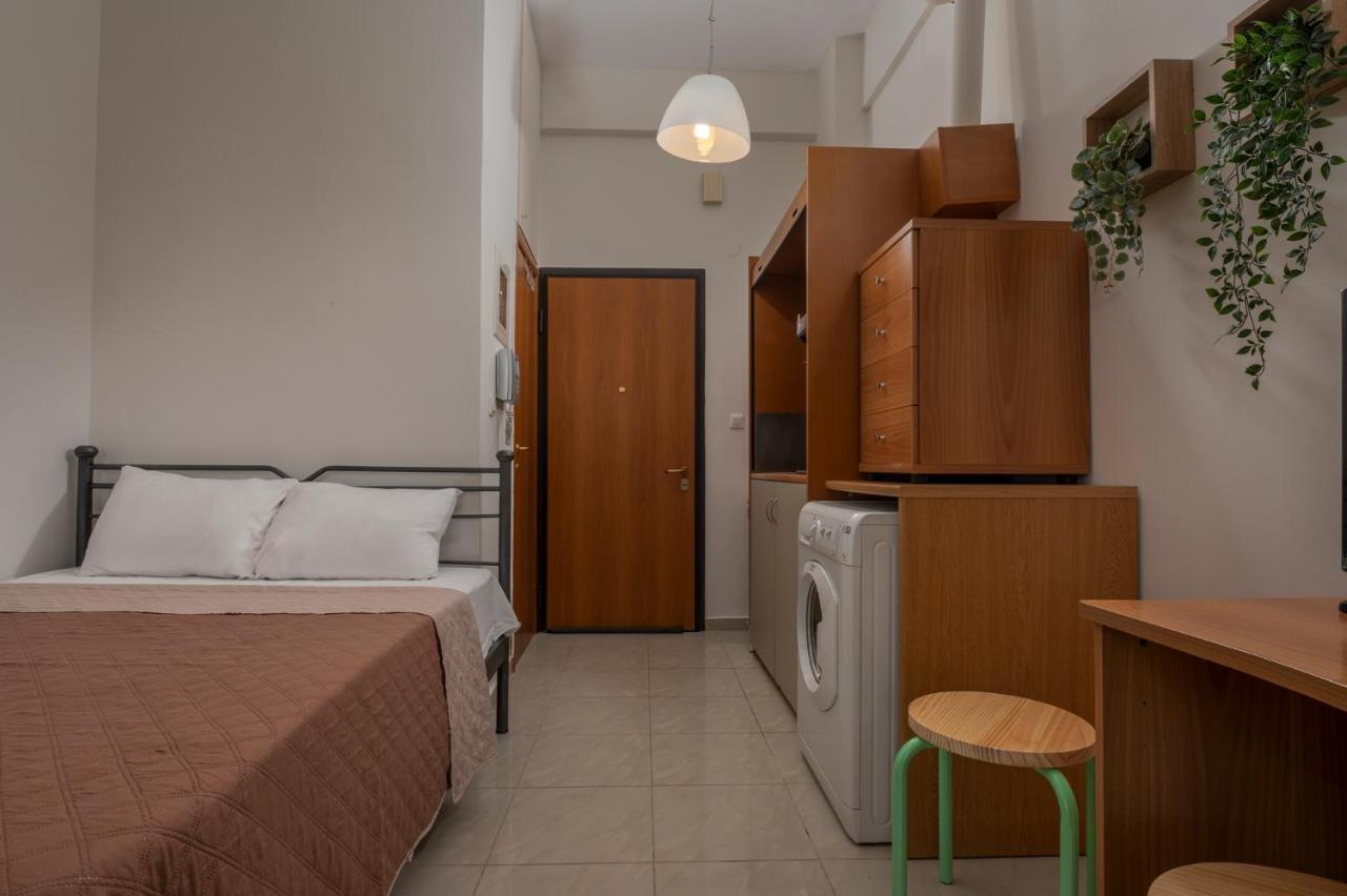 Kosmos Service Apartment Beautiful Studio 1 With Additional Cost Parking Salonicco Esterno foto
